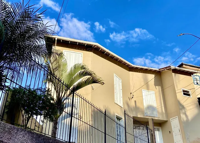Casa Arejada E Iluminada, Cozinha Completa