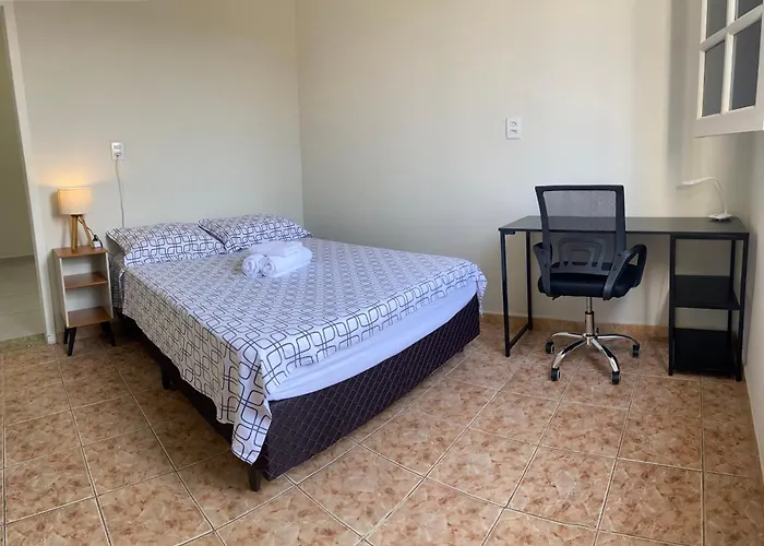 Casa Arejada E Iluminada, Cozinha Completa